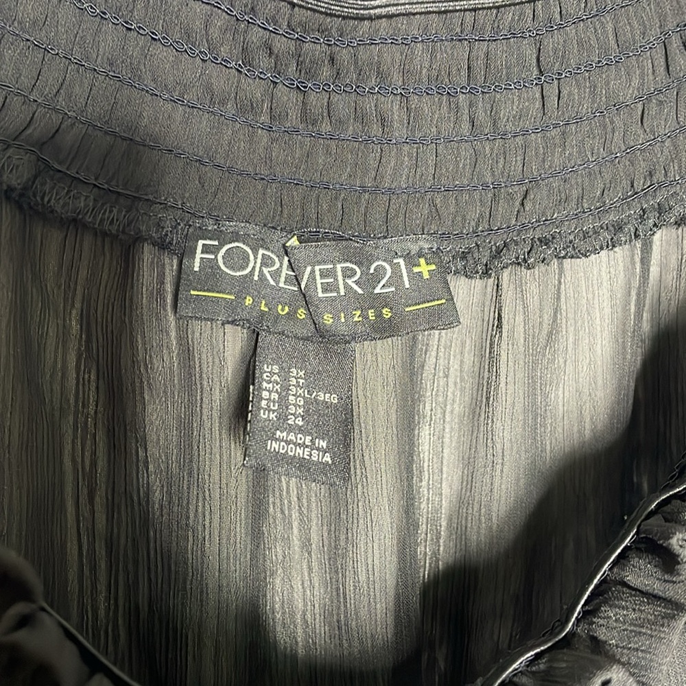 Forever 21 Plus Long Sleeve Blouse - Picture 2 of 5
